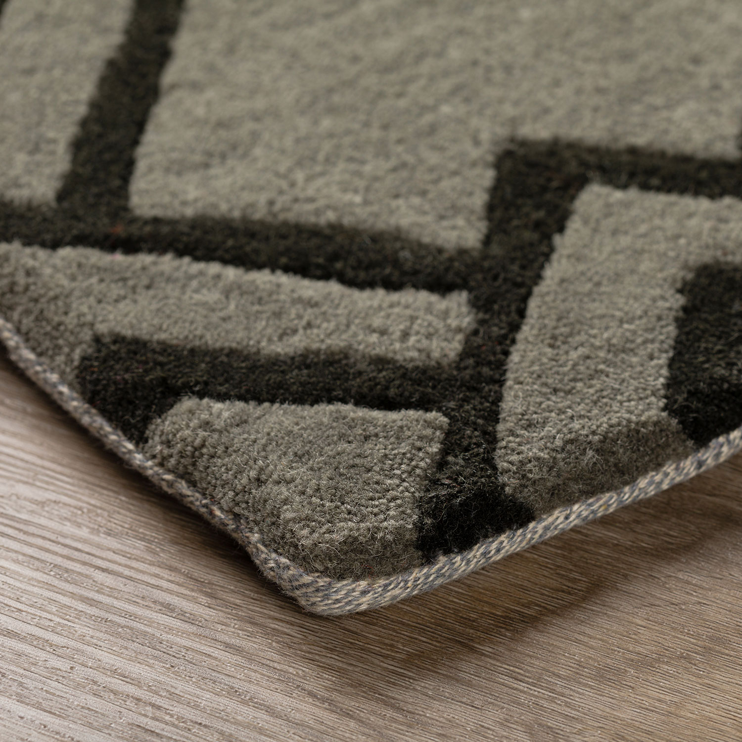 Agra rug quality corner photo