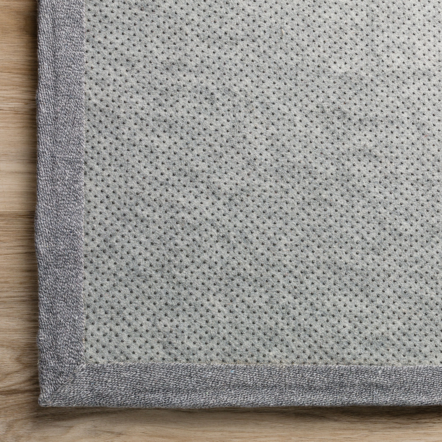 Agra rug non slip backing